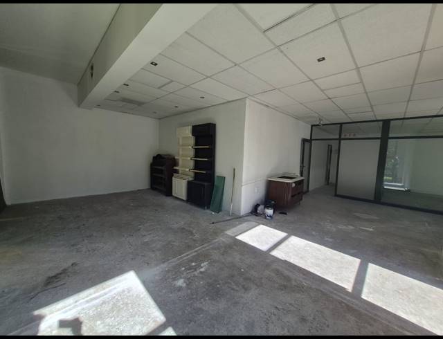 122M² OFFICE TO LET IN SANDTON CENTRAL